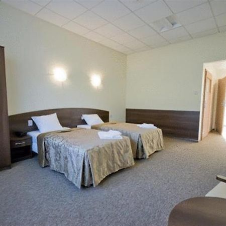 Hotel A4 Mop Kepnica Jaworzno Zimmer foto